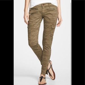 Lucky Brand Charlie Skinny cargo jeans camo